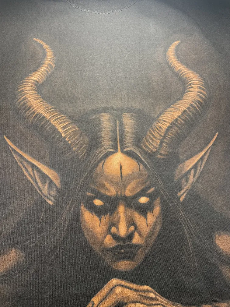 Close-up of a demon woman illustration with horns in dark bleach art style
