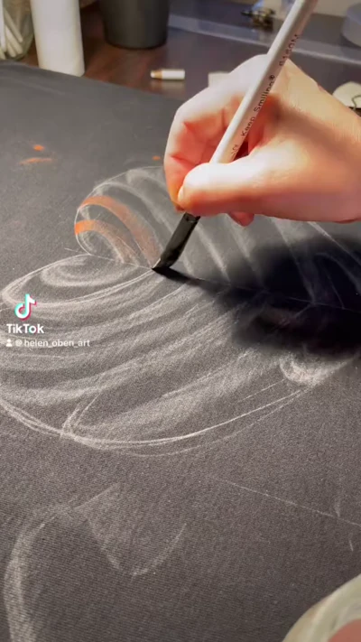 Grundlegende Bleach Art Formen auf Stoff – einfache Designidee